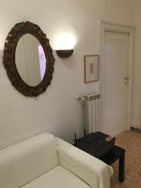 Delightful Apartment 100 Meters From The Colosseum Ngoại thất bức ảnh