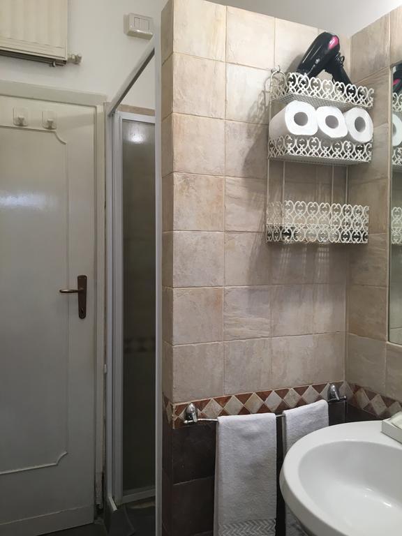 Delightful Apartment 100 Meters From The Colosseum Ngoại thất bức ảnh