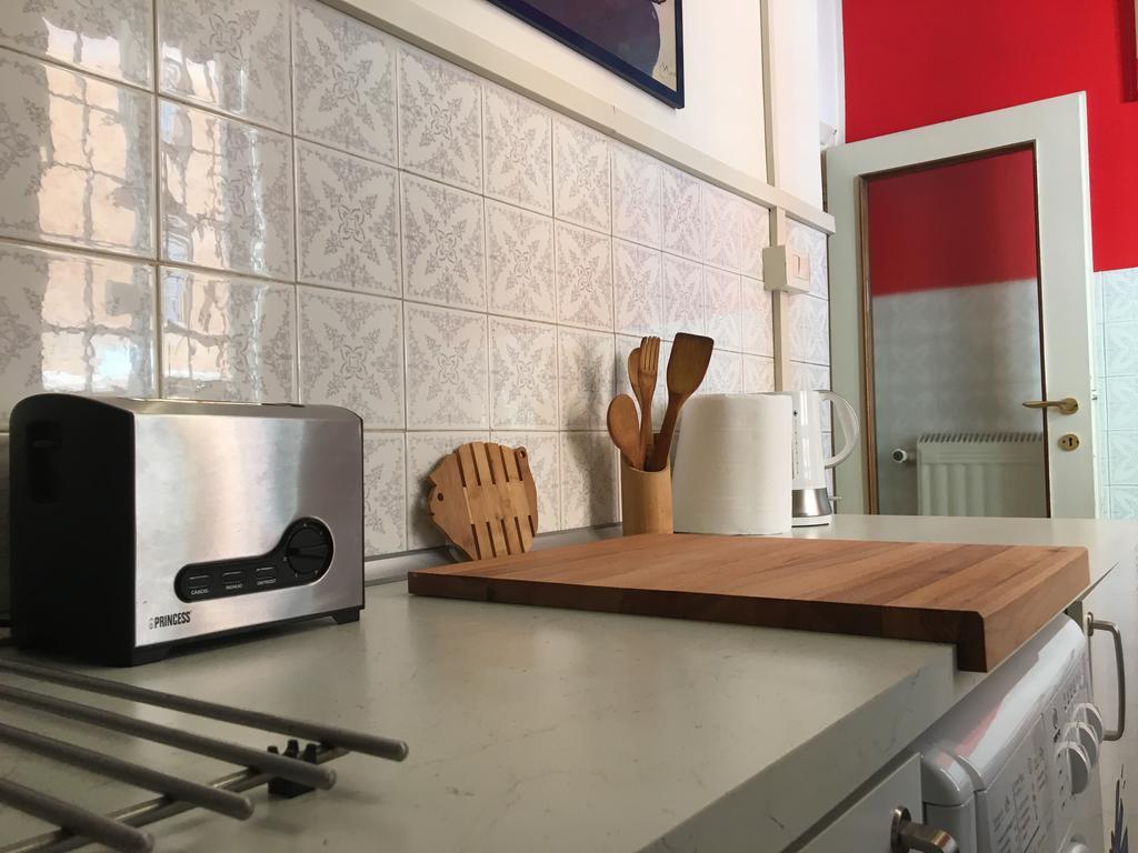 Delightful Apartment 100 Meters From The Colosseum Ngoại thất bức ảnh