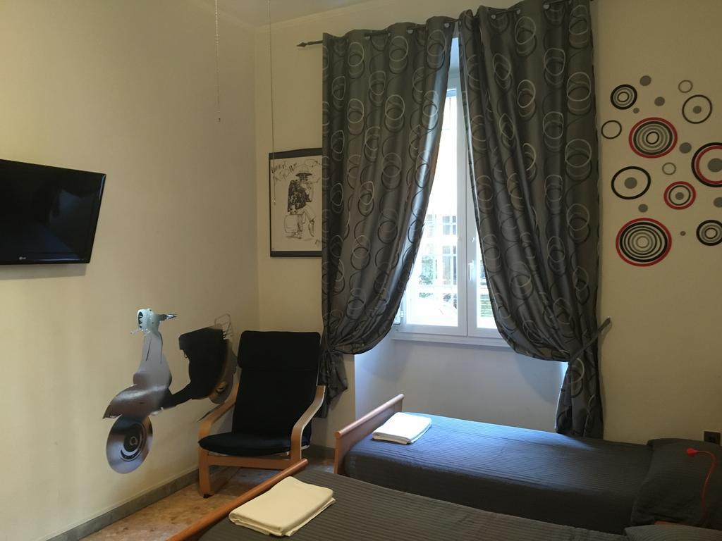 Delightful Apartment 100 Meters From The Colosseum Ngoại thất bức ảnh